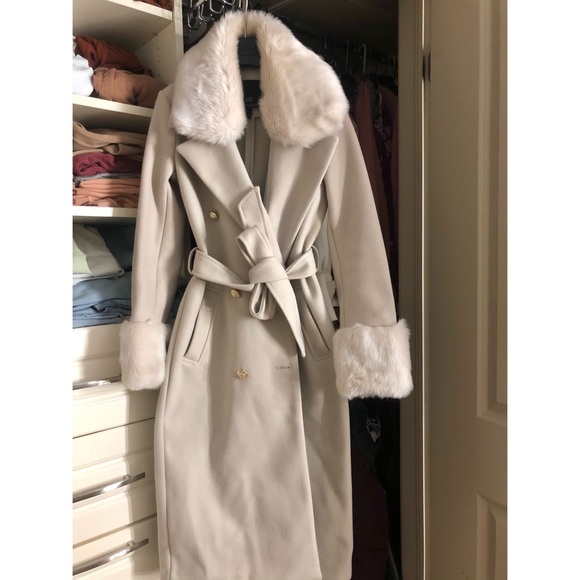 Wool trench coat - Picture 7 of 9